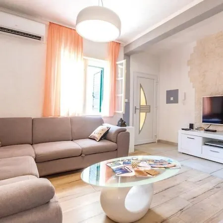 Villa Kuca Za Odmor Margy, *